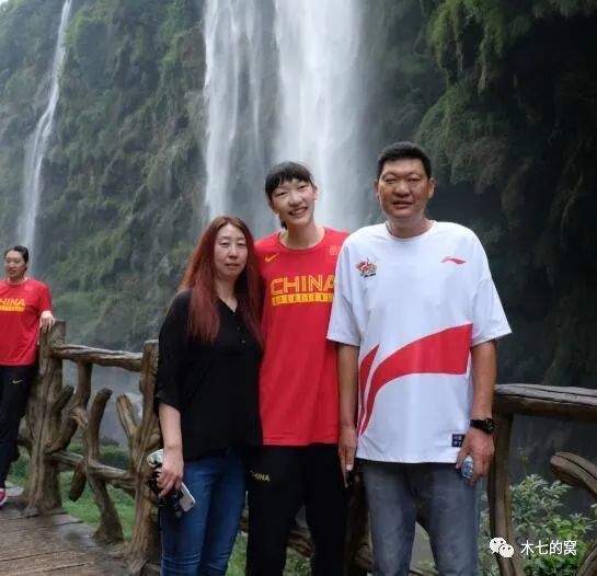 亚洲欧美在线综合一区二区三区