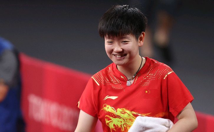 免费裸体视频女性
