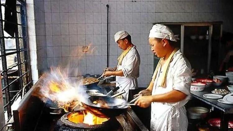 日韩精品亚洲人成在线播放